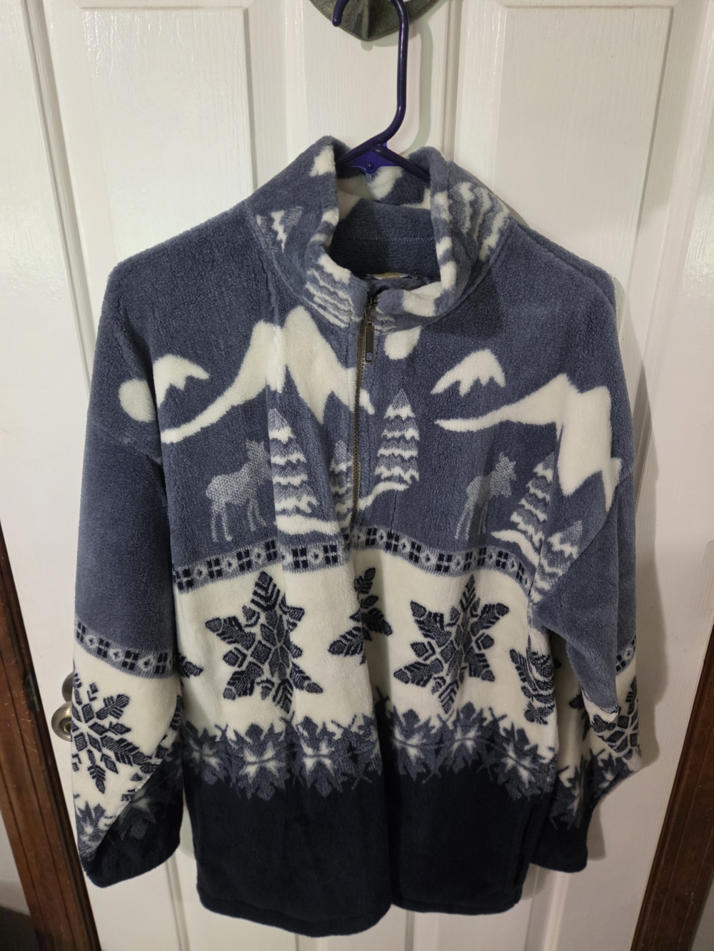 Cabela's Blue and White Half-Zip Fleece Jacket
